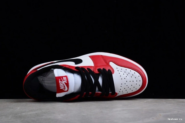 Chicago  Jordan Golf 1 Retro Low   DD9315-600 0410